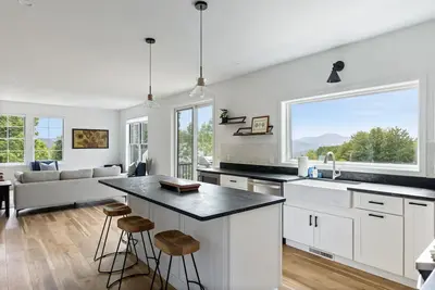 Image de Centrally Located w/ easy access to Stowe and Mrv
