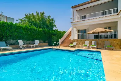 Image de Ona 1 - Lovely apartment with shared swimming pool and free WiFi