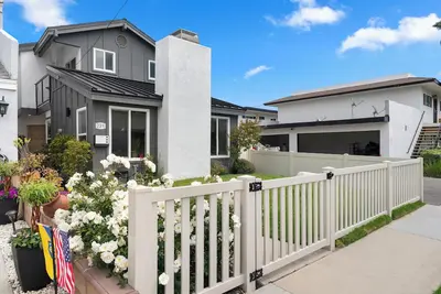 Image de Urban Beach House in Downtown Huntington Beach -Pet Friendly, Monthly Rental