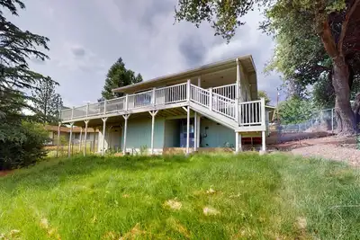 Image de Yosemite Portal | House in Oakhurst