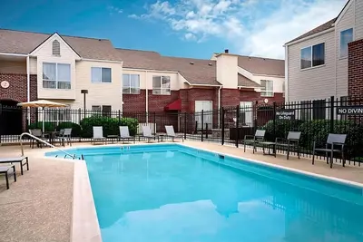 Image de Get Ready for Blissful Getaway! Short Drive to Chase Lloyd House, Pet-Friendly