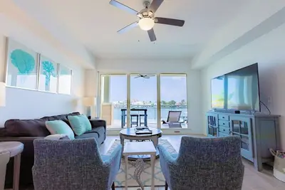 Image de Clearwater Beach Waterfront Condo w/ Boat Slip