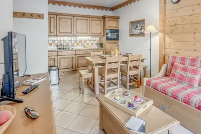 Image de Charmant Appartement avec Terrasse et Accès Piscine & Spa | 6 Pers à Champagny-en-Vanoise