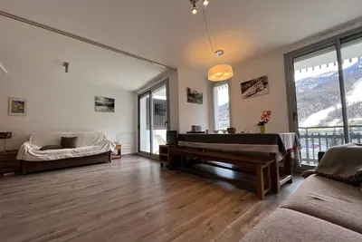 Image de Charmant Studio Rénové à Villeneuve, La Salle-les-Alpes, Proche des Pistes