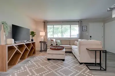 Image de Kaiser Coop - 3 Br 2ba, single-family home