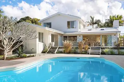 Image de Kirra Beach House - relax in pool & sauna