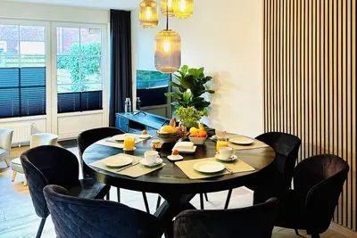 Image de First-class, modern house by the sea with fenced garden and bicycle garage!