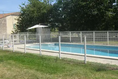 Image de Maison Avec Piscine Privée Avec Parc Cloturé de 2500m2