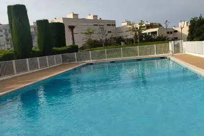 Image de Studio climatisé dernier étage piscine et tennis