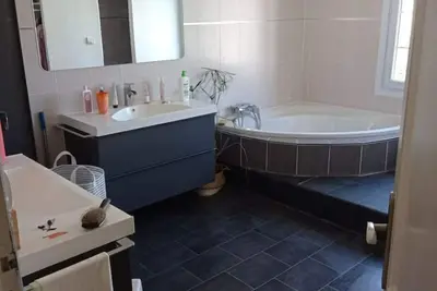 Image de Maison individuelle plein pied 145m2 avec piscine