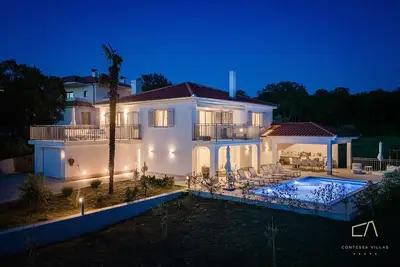 Elegant Villa Palma with pool