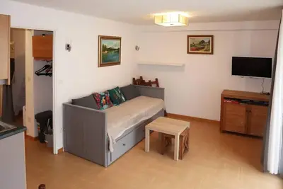 Image de Rez-de-chaussée, remise en forme, piscine, sauna, terrasse, télévision, casier à ski, 29m²