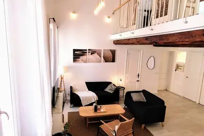 Image de Appartement plein centre de cannes, au coeur du marché Forvillle