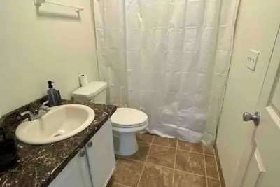Image de 3b/2Bath unit + gym/office space + garage