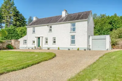 Image de Luxury Farmhouse with Lough Eske Lake View | Nr Harveys Point\/Lough Eske Castle