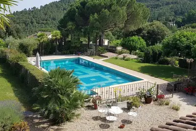 Image de A l'ombre du chêne : piscine et spa (Gîtes Eden en Cévennes) à Anduze