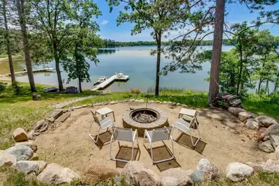 Image de Waterfront Pequot Lakes Cabin: Fire Pit + Views!