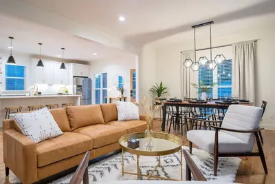 Image de Urban Hive | Spacious Stay w/ Ev Charging