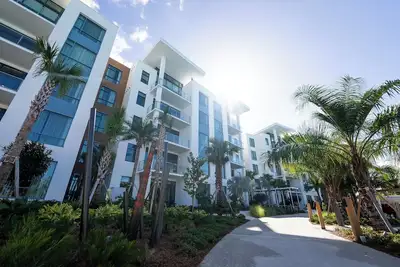 Image de Boardwalk Bliss: 4br Flats with Scenic Views
