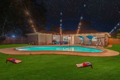 Image de Urban Retreat 4BRs Resort with Pool Hobby Airport