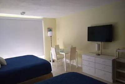 Image de Apart in Sunny Isles Beach, Unit1047, with balcony
