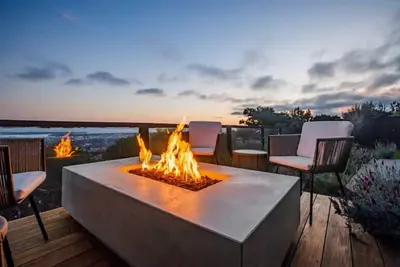 Image de Hiking, Biking & Bay Area Views!