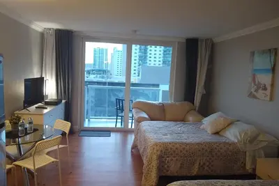 Image de Apartment on the beach with balcony, Unit 537
