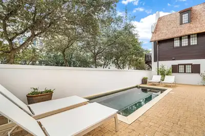 Image de Coastal Classic Cottage | 4 Bedrooms with Private Pool South of 30a
