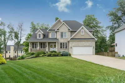 Image de Amazing Home Near Iu's Campus with Basketball Gym, Weight Room and Pool/Hot Tub