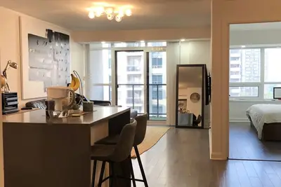 Image de Modern Toronto Condo | Ttc Only Steps Away