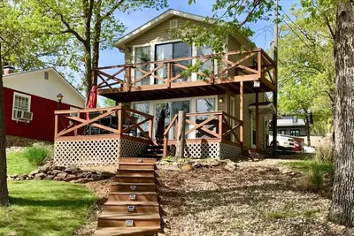 Image de Cozy Lakefront Home in No Wake Cove\n