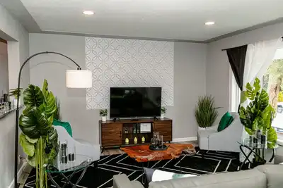 Jungle Escape - 4 Br - New & Modern - Wine - Backyard