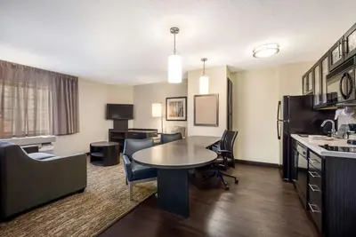 Image de Modern Oasis in Plano, Texas! 2 Spacious Units, Full Kitchen, Pets Allowed!