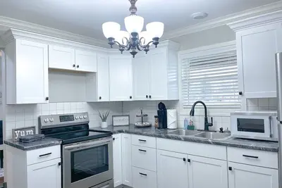 Image de Newly Remodeled Cozy Home Minutes to Downtown