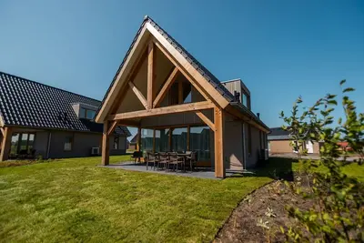 Image de Villa de luxe sur les dunes avec borne de recharge
