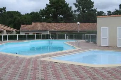 Image de Maison avec Piscine et Activités, Proche La Palmyre - 4 Pers.