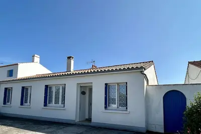 Image de Maison de plain-pied avec cour privée, proche plage de Luzeronde