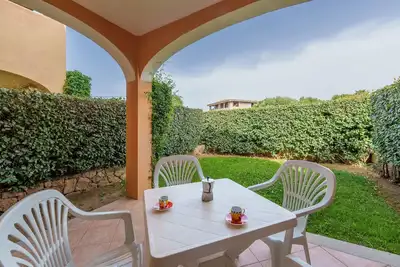 Image de Appartement de vacances \"Casa Vacanze Limone\" avec terrasse privée, jardin privé et climatisation