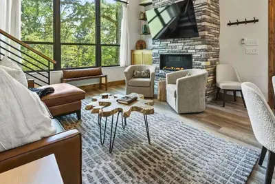 Image de Tranquil Riverside Cabin w/ Fire Pit, Hot Tub