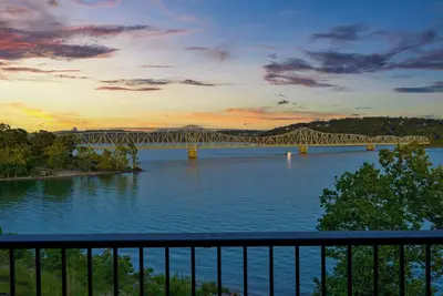 Image de *New* Lakeview At Table Rock | Lakeside Fun