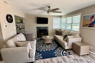 Image de 231 33rd St Unit A 2br Beach Home Hideaway Parking
