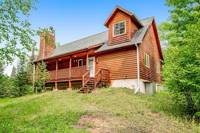 Image de Wilderness retreat w/ a foosball table, wet bar, Kayaks, Paddle boards & W/D