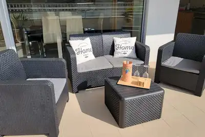 Image de Apartment located a short 10 minute walk from the bay of SĂŁo Martinho do Porto.