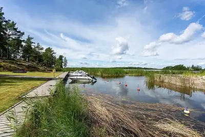 Image de Ferienhaus mit Anleger Fürs Eigene Boot am Värnern, Ideal zum Angeln und Baden