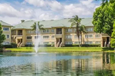 Image de Silver Lake is located 2 miles from Walt Disney Animal Kingdom Theme Park.