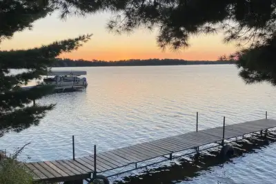 Image de Perfect place for your next stay: Vintage cabin, quiet lake, and a classic sauna