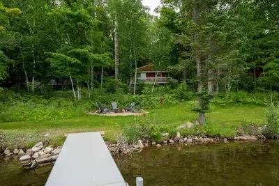 Image de Lone Pine: Unplug & Unwind – Summer on Stanley Lake