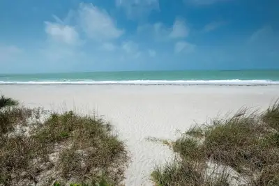 Image de Private beach home on Manasota Key with heated pool easy beach access
