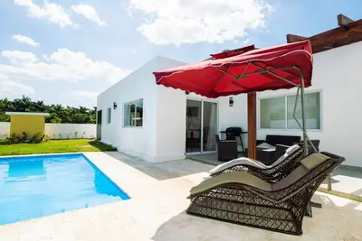 Image de Stunning Modern Private Luxury Villa With Pool. \n