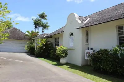Image de Mount Standfast 19, 3 bedroom 3 bathroom, large pool, beach access at Fairmont